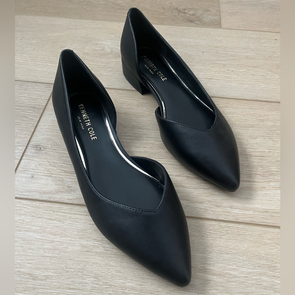Kenneth Cole Black Leather Pointed Flats